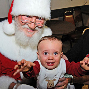 I can hear this baby's inner dialogue: "Mama!"